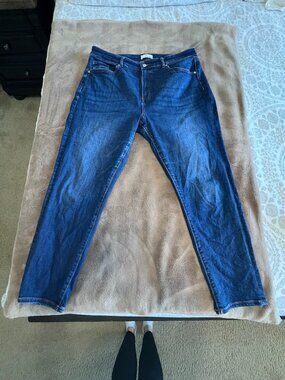 Loft The Curvy Skinny Jean